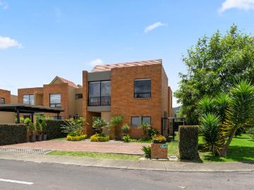 Casa En Arriendo En Chia En Hacienda Fontanar A375319