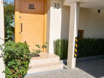 Casa en Arriendo en Colina 4 dormitorios 4 baños