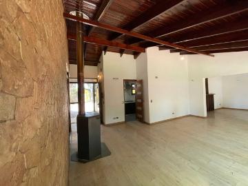 Casa en Arriendo en Colina 5 dormitorios 4 baños