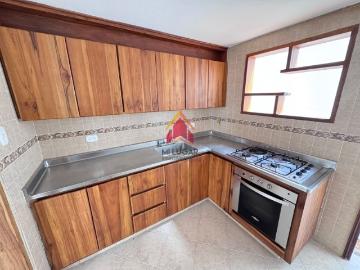 Casa en arriendo en El Escobero, Envigado
