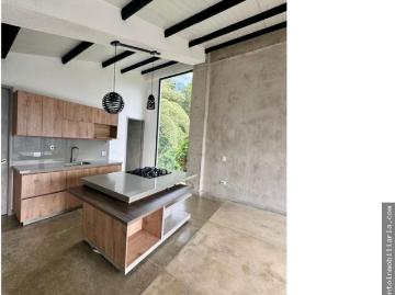 Casa en Arriendo en El Escobero