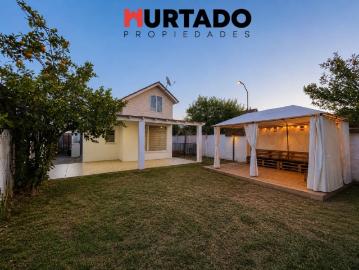 Casa en Arriendo en Lampa 3 dormitorios 2 baños
