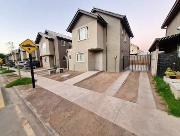 Casa en Arriendo en Lampa 3 dormitorios 2 baños