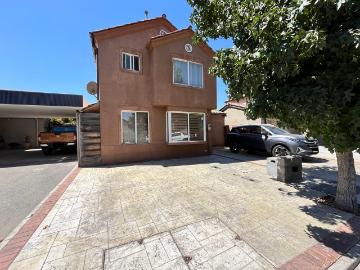 Casa en Arriendo en Lampa 4 dormitorios 3 baños