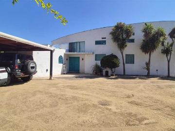 Casa en Arriendo en Lampa 5 dormitorios 5 baños