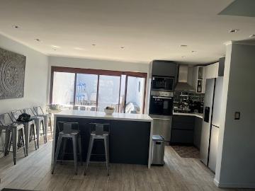 Casa en Arriendo en Las Condes 2 dormitorios 2 baños