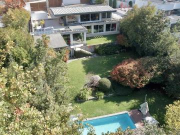 Casa en Arriendo en Las Condes 5 dormitorios 5 baños