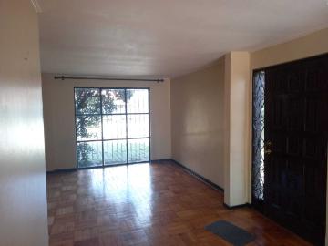 Casa en Arriendo en Las Condes 6 dormitorios 4 baños