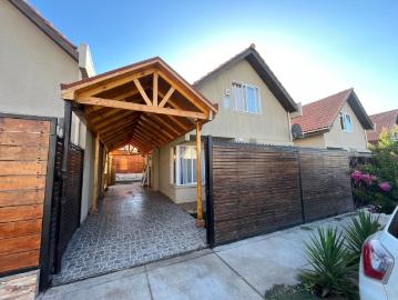 Casa en Arriendo en Peñaflor 3 dormitorios 3 baños