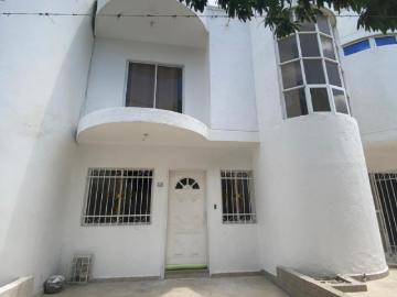 Casa En Arriendo En Santa Marta En Av Ferrocarril A308475
