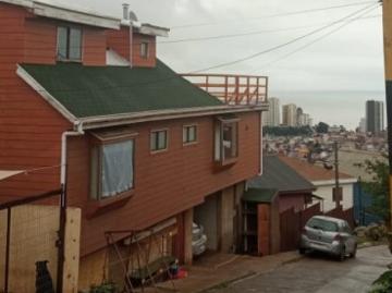 Casa en Arriendo en Viña del Mar 4 dormitorios 3 baños