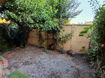 Casa en Arriendo en Ñuñoa 4 dormitorios 2 baños