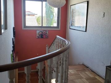 Casa en Arriendo en Ñuñoa 6 dormitorios 4 baños