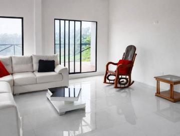 Casa en arriendo, Estación bello patios del metro y oficinas del metro