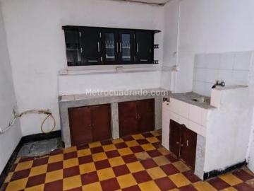 Casa en Arriendo, La Milagrosa, Medellín