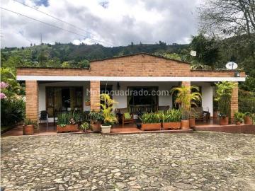 Casa en Arriendo, La Clarita Guarne, Guarne