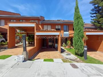 Casa en Arriendo, La Visitacion, Medellín