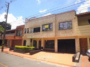 Casa en arriendo Laureles, Occidente