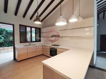 Casa en Arriendo, Loma De Las Brujas, Envigado