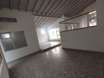 Casa en arriendo, Los conquistadores
