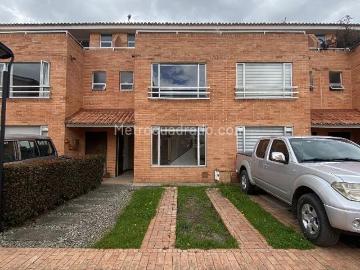 Casa en Arriendo, Tres Esquinas, Chía