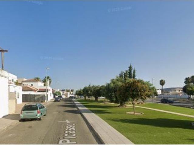 CASA EN BURGUILLOS