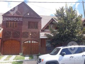 Casa en Barrio Santa Genoveva