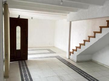 Casa en bonito condominio con seguridad