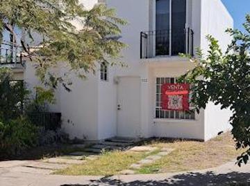 Casa en Bosques del Carmen