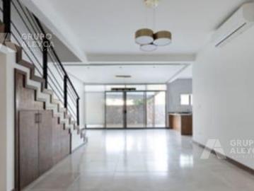 Casa en Bosques del Valle