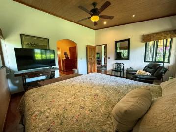 Casa en Boquete con Vista a la Montaña | 3 recámaras por 575000.00 en Bajo Boquete