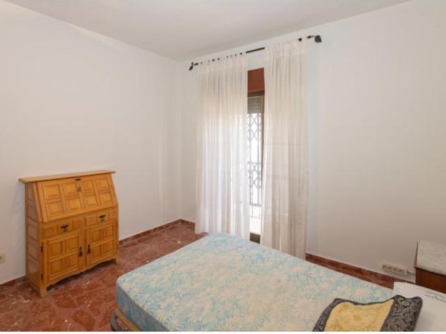 CASA EN CULLAR VEGA
