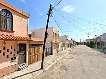 CASA EN CVENTA EN COAHUILA SALTILLO OCEANIA BOULEVARES