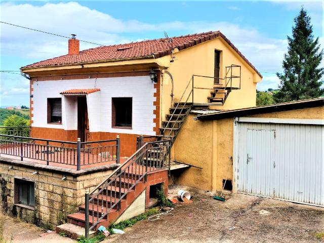 Casa en C/ Fadiello Arriba en Bimenes Asturias