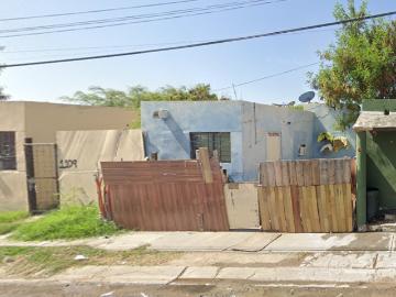 Casa en C. San Blas 1111, Villas de San Miguel, Nuevo Laredo, Tamps