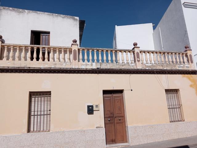 Casa en C/ Santiago, Montellano Sevilla
