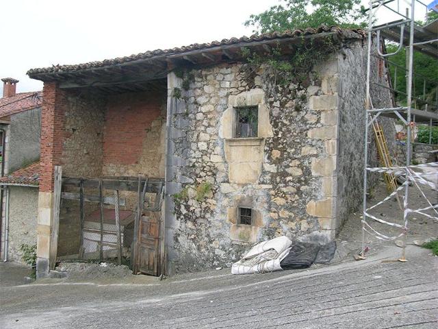 CASA EN CABRALES