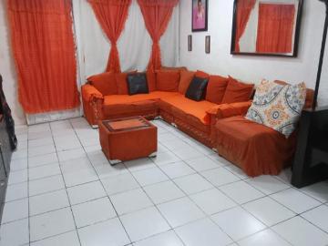CASA EN CALLE CERRADA CON EXCELENTE UBICACIÓN