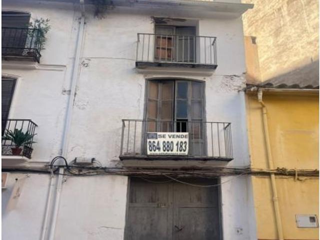 CASA EN CALLE TRINIDAD