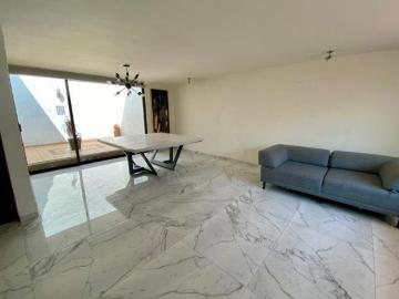Casa en Cerrada con Vigilancia