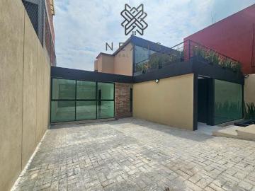 Casa en Ciudad Sátelite 100% Remodelada y Lista para Estrenar
