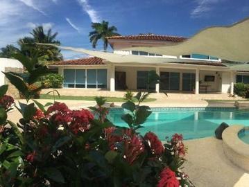 Casa en Club de Golf de Coronado, Chame