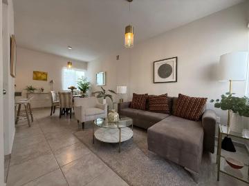 Casa en Col. Jardines de Champayan