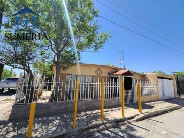 Casa en colonia Revolución con departamento incluido