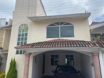 CASA EN CONDOMINIO