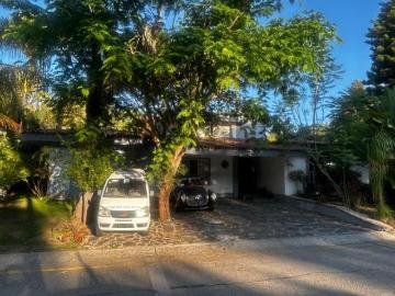 Casa en condominio 4 recámara Alta seguridad Acepto casa los Encinos, Avandaro