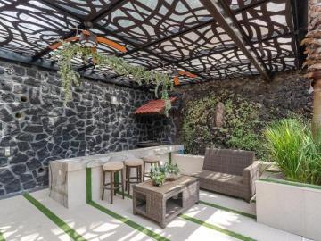Casa en Condominio con doble vigilancia y Jardín