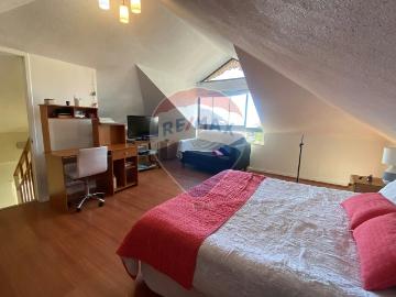 Casa en condominio con jardín y quincho, concón | 5 Dormitorios por 8050.00 en Concón