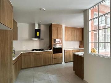 Casa en Condominio con Patio Privado. Seguridad 24horas