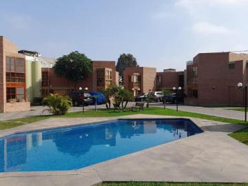 CASA EN CONDOMINIO CON PISCINA A ESPALDAS UNIV.DE LIMA